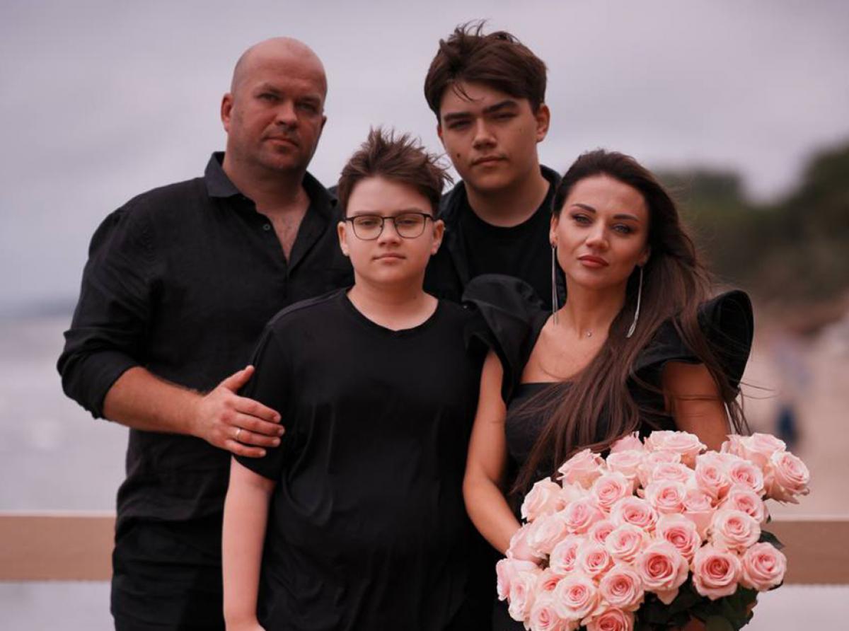 Свои среди своих